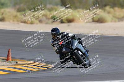 media/Oct-08-2022-SoCal Trackdays (Sat) [[1fc3beec89]]/Turn 10 (945am)/